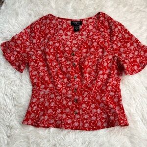 Y2K Hooked Up red floral button front v neck peplum flutter sleeve top medium